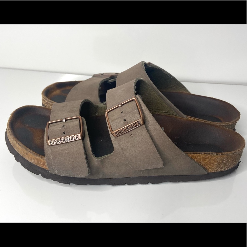 Birkenstock Arizona Mocca Sandals, Size 39 L8 M6